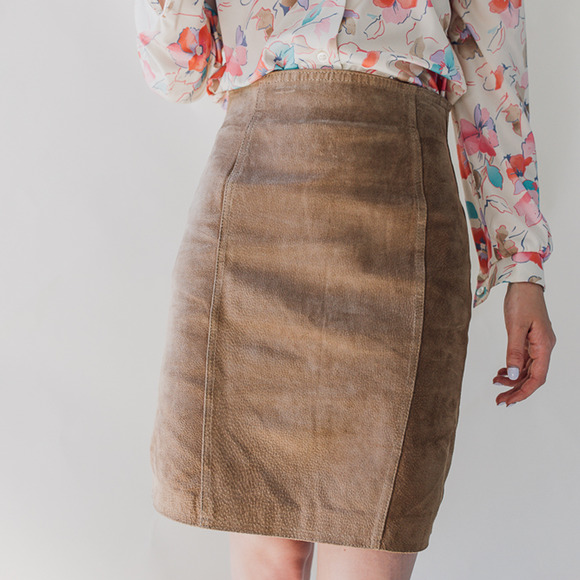 Vintage Dresses & Skirts - Vintage Tan Suede Pencil Skirt Copper Key 5